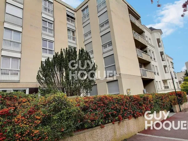 Appartement Le Plessis Robinson (RER B,) 3 pièces avec balcon, cave, box et parking.