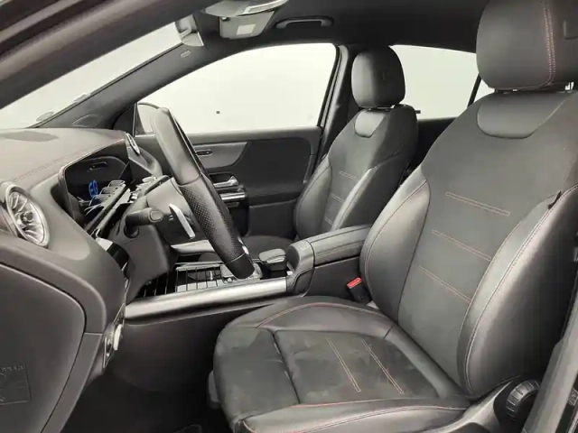 Mercedes Eqa 250 — photo 15