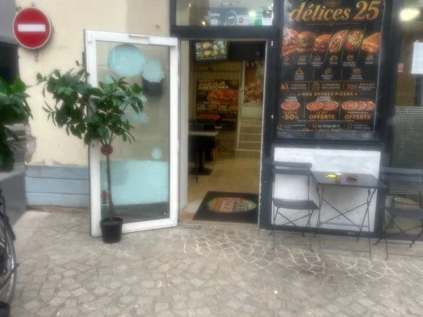 Restaurant pizzeria fast-food