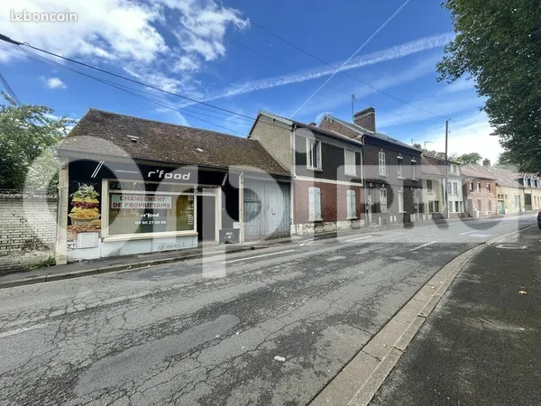 Bâtiment 65 m²