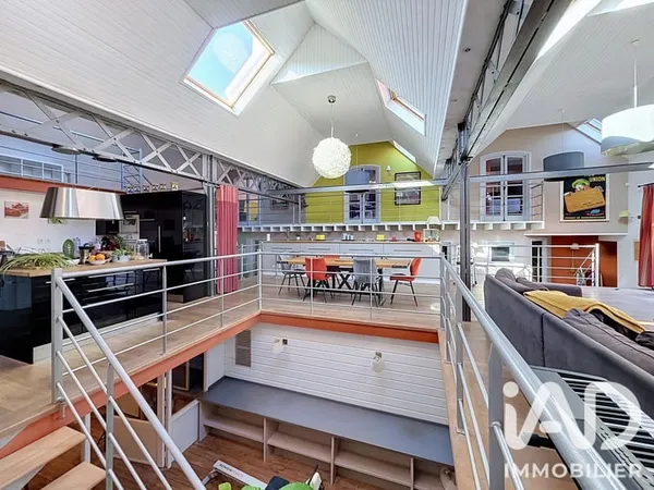 Maison 10 pièces 280 m²