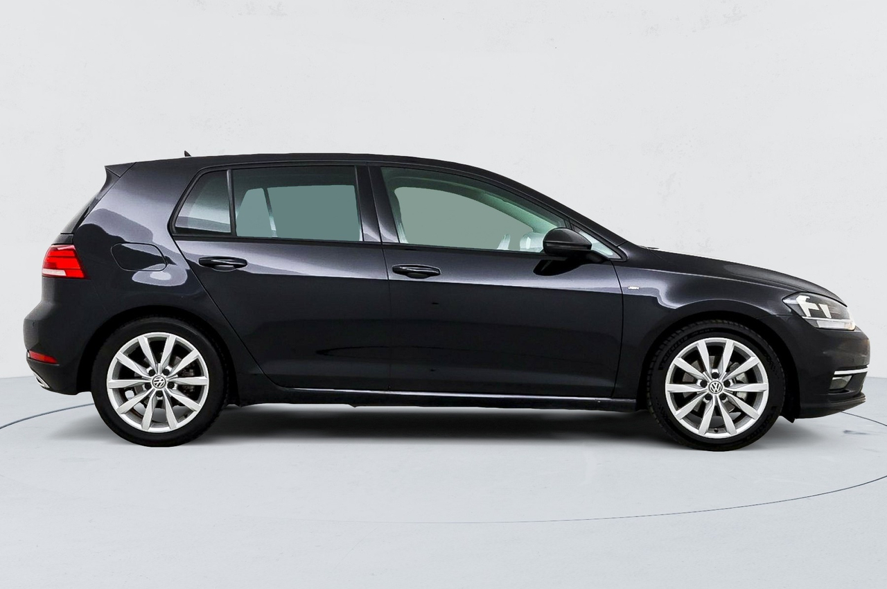 Volkswagen Golf 7 — photo 6
