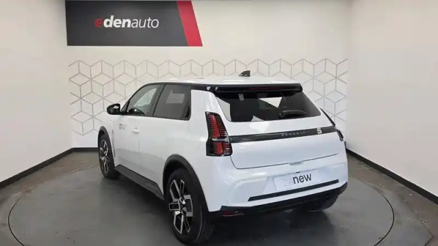 Renault 5 renault  e-tech electrique 10 ch autonomie confort — photo 80
