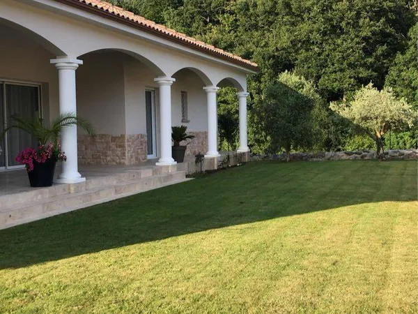 Maison 4 pièces 149 m²