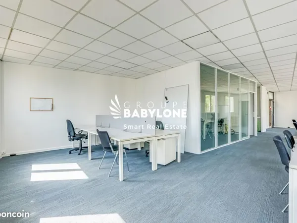 Bureaux 281 m²