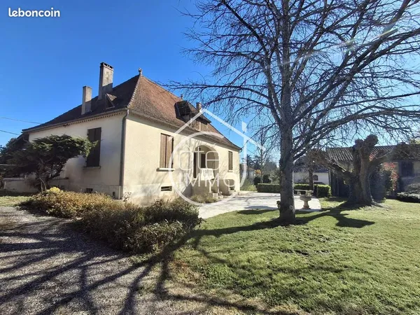 Propriété 4 pièces 121 m²