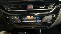 Toyota C-Hr 184h Collection 2WD E-CVT MY22 — photo 21