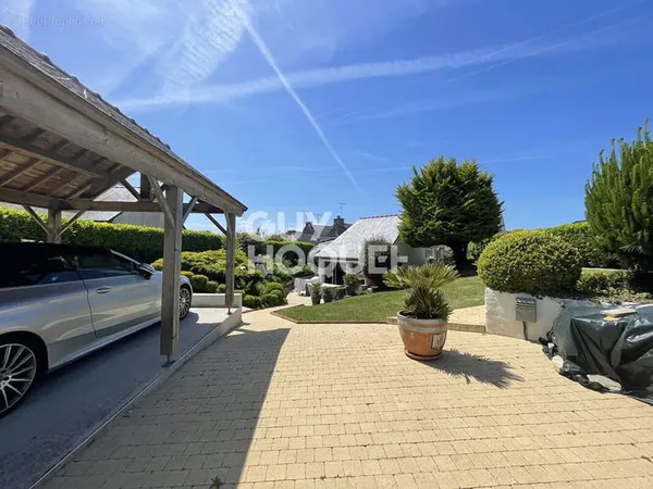 Etables sur mer : a vendre maison limite saint quay !