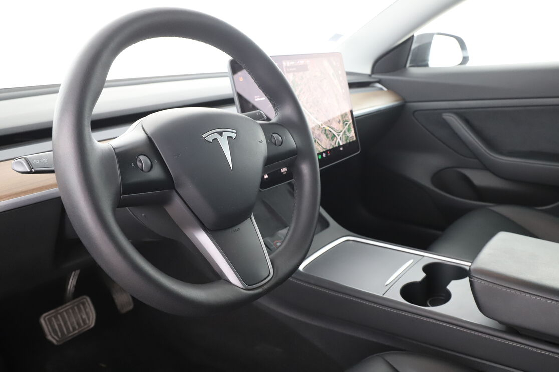 Tesla Model 3 Autonomie Standard Plus RWD 60 kWh — photo 10