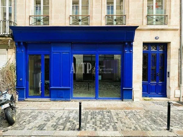 Local commercial 124 m²