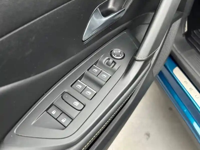 Peugeot 408 phev 225 e-eat8 — photo 55