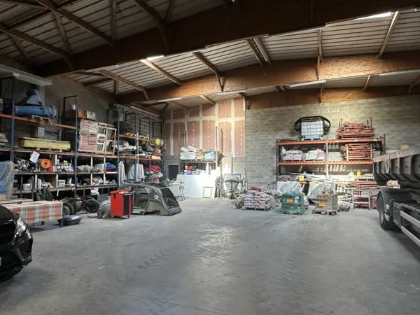 Local d'activité 496 m²