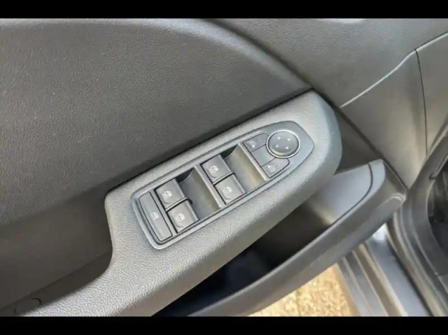Renault Clio 1.5 dci 100ch evolution - 25 — photo 11
