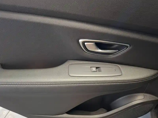 Renault Scenic grand  tce 140 — photo 22