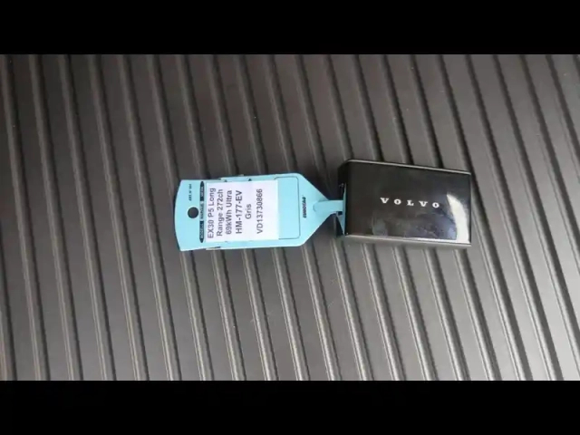 Volvo Ex30 p5 long range 272ch 69kwh ultra — photo 13