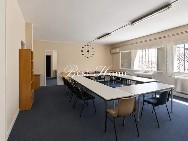 Local 123 m²