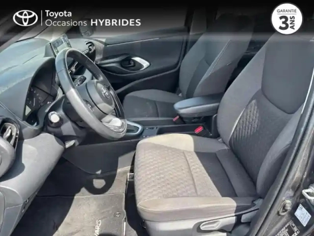 Toyota Yaris 116h dynamic 5p my22 — photo 8