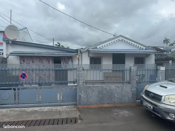 Vends 3 maisons rénovées St André