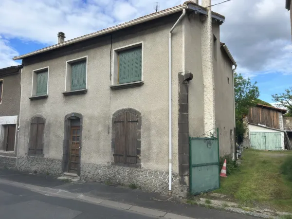 ENNEZAT Maison 120 m2 sur 488 m2 de terrain