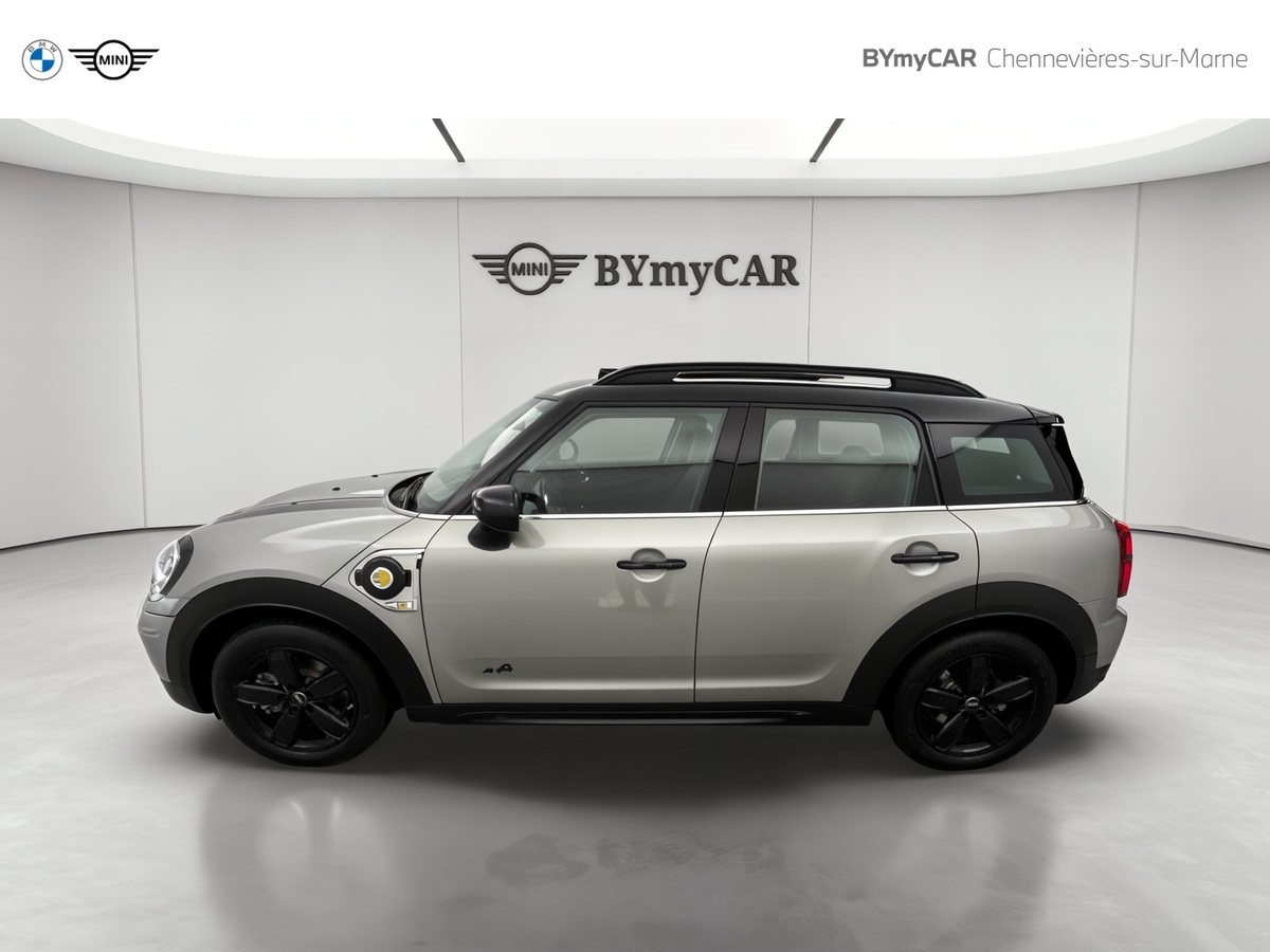 Mini Countryman 125 - 95 ch ALL4 BVA6 — photo 2