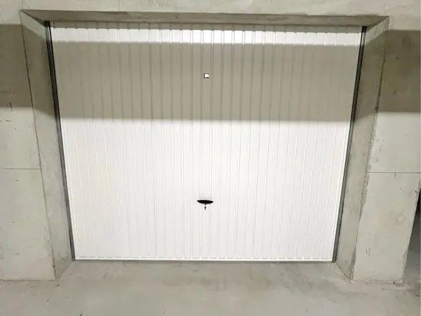 Location garage/box 15m2