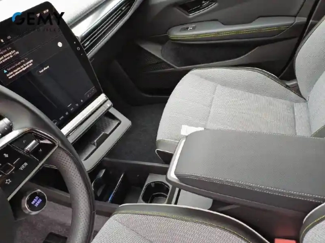 Renault Megane e-tech ev60 220 ch super charge — photo 12