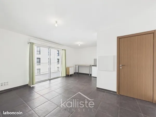 Studio 1 pièce 31 m²