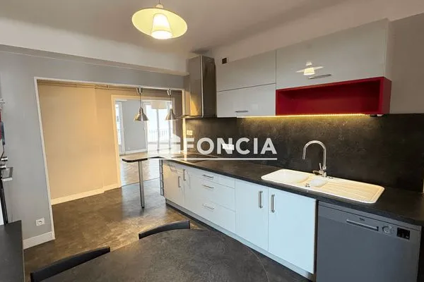 Appartement 4 pièces 101 m²