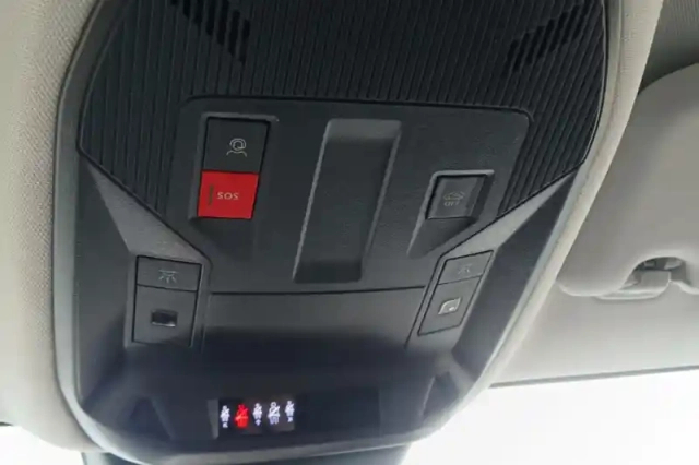 Peugeot 308 hybrid 145 e-dcs6 — photo 33