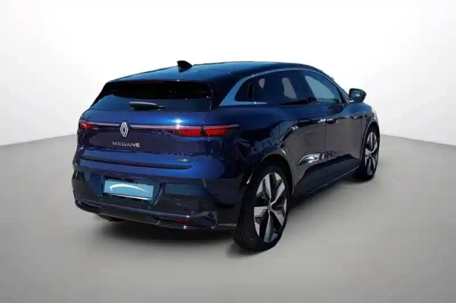 Renault Megane e-tech 220 ch autonomie confort gsr2 — photo 6