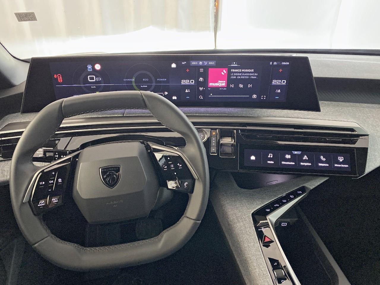 Peugeot 5008 hybrid 145 ch e-dcs6 allure — photo 15
