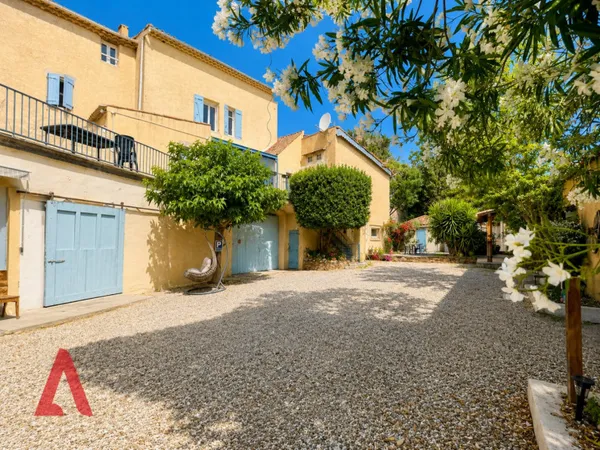 Maison de caractère 10 pièces 332 m²