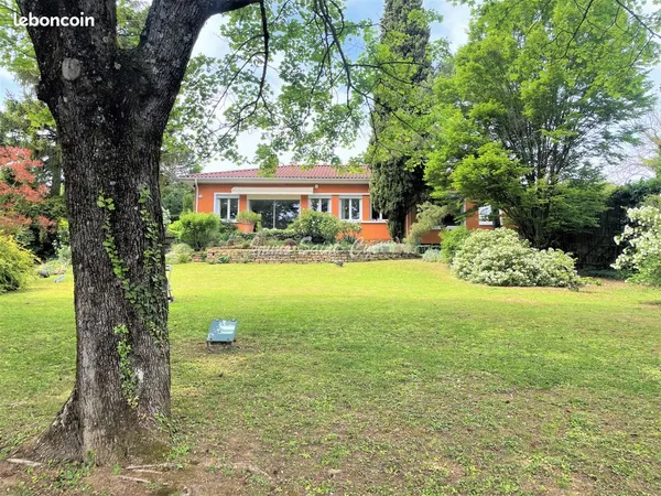 Propriété 11 pièces 400 m²