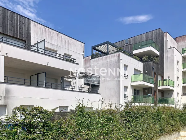 A Vendre Appartement 3 pièces calme avec terrasse, jardin et garage à Angers, Hauts de Saint Aubin