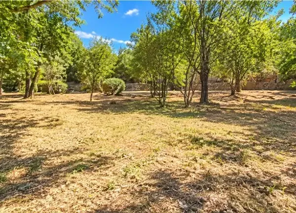 Terrain 1023 m²