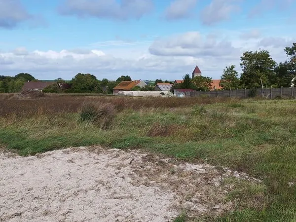 Terrain 2318 m²