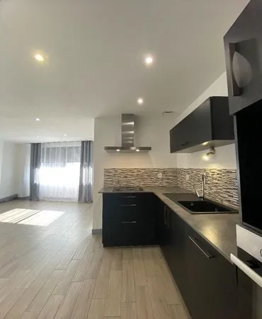 Maison rénovée de plain-pied - 90 m² - Puy-l'Évêque