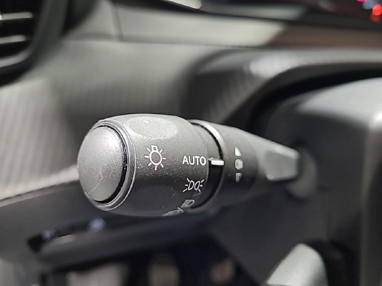Peugeot 208 puretech 100 s&s bvm6 allure — photo 22