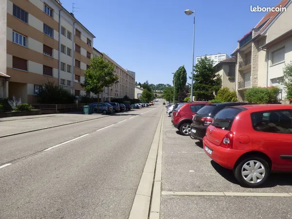 Studio libre proche faculté, Staps, IUT, Thermes, limite Laxou, Nancy