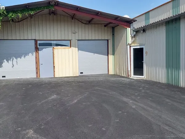 Entrepot / local 345 m²
