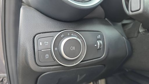 Alfa Romeo Giulia 2.2 JTD 210 Q4 AT8 - Veloce Ti – 2020 – 115288 km – Diesel – Boîte Automatique — photo 9