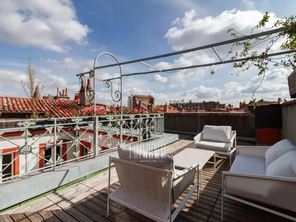 STUDIO AVEC TERRASSE