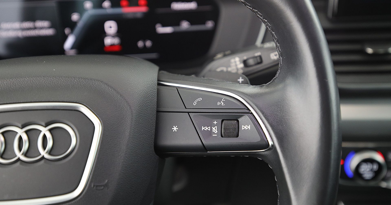 Audi Q5 — photo 24