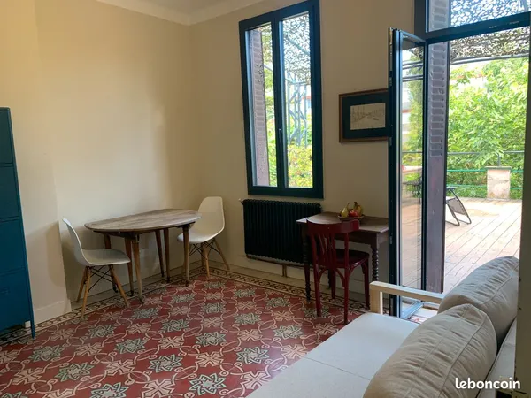 2 pièces avec grand terrasse plein sud