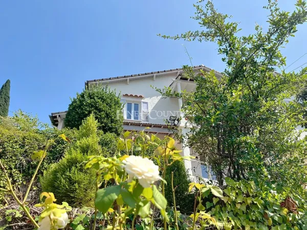 Villa a vendre Grasse et 3 appartements