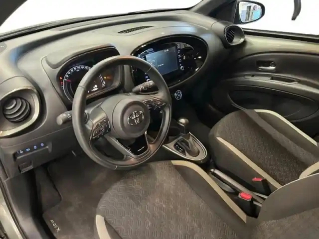 Toyota Aygo X 1.0 vvt-i 72ch design s-cvt — photo 14