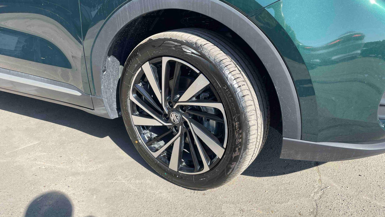 MG ZS 1.5 L Hybrid+ 197 ch — photo 11
