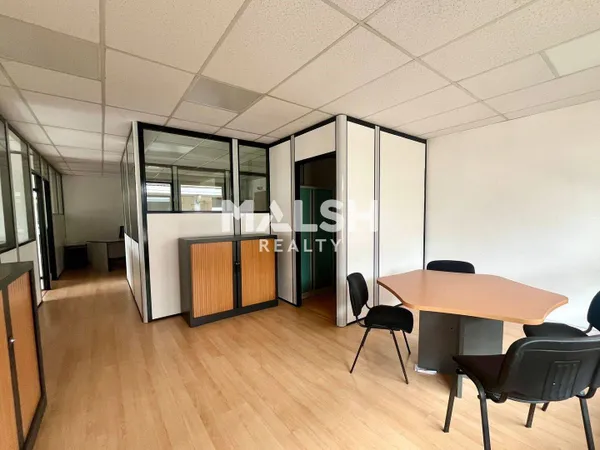 Bureau 88 m²