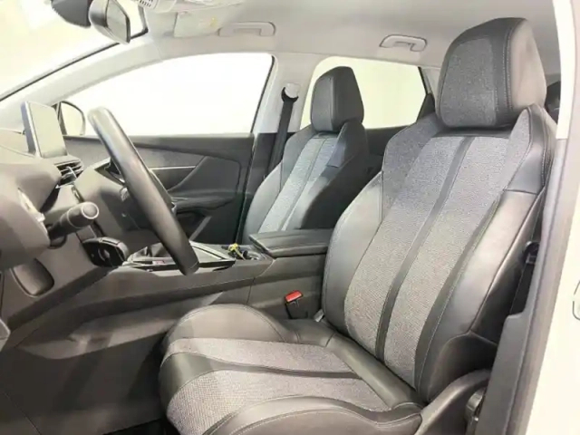 Peugeot 3008 1.2 puretech 130ch allure s&amp;s — photo 6