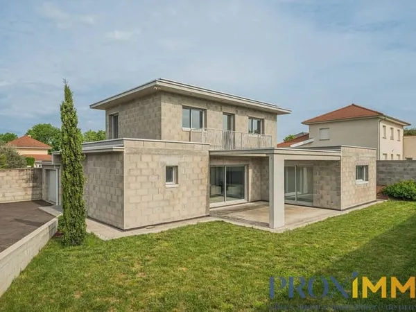 Villa 5 pièces 123 m²